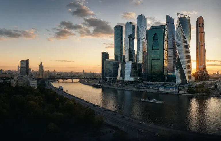 Панорамный образ: Москва в визуальной системе KERAMO.TOP